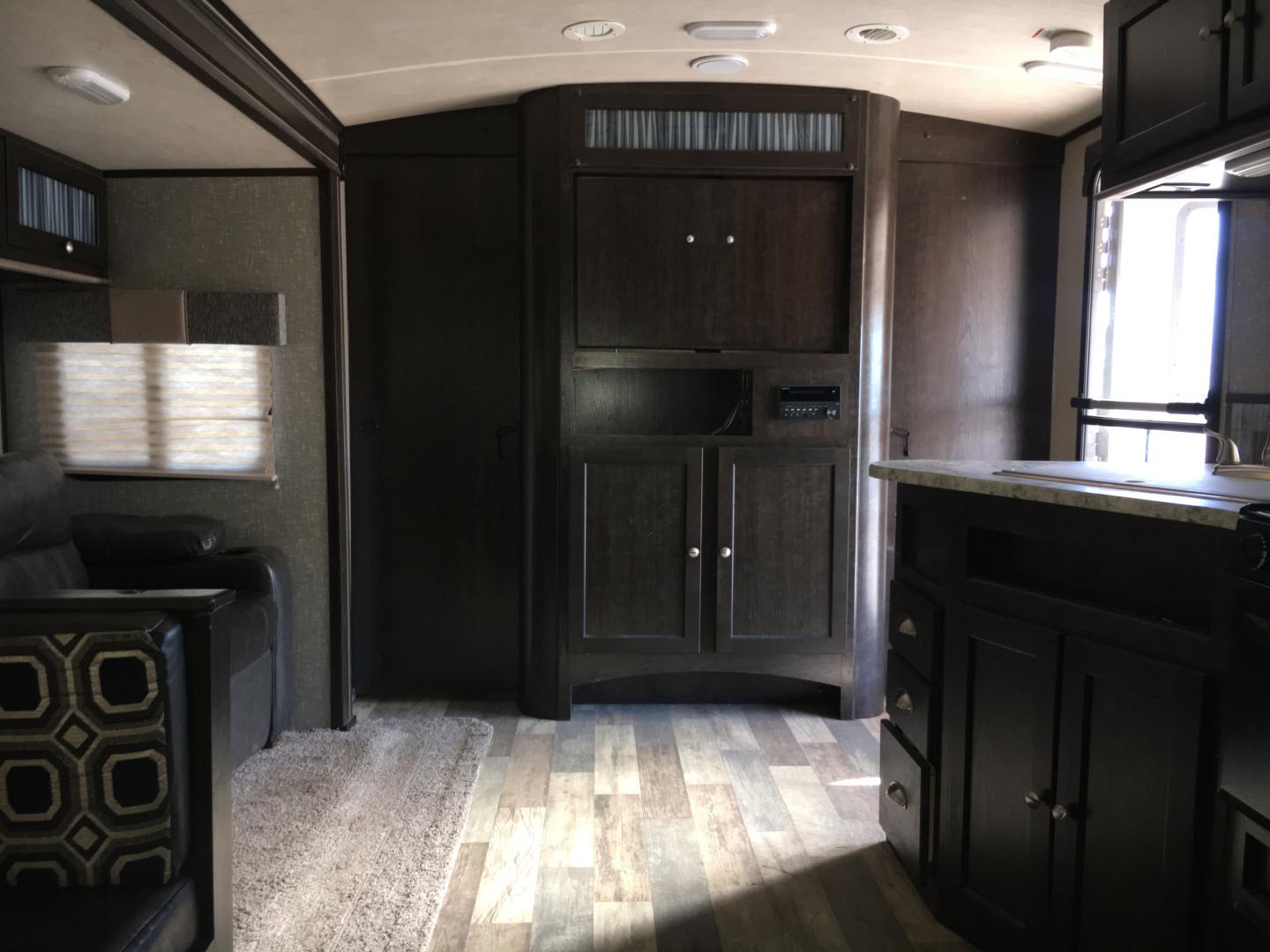 ./imagenes/INVOICE/2019/17127/CASA RODANTE CRUISER RV (34).JPG